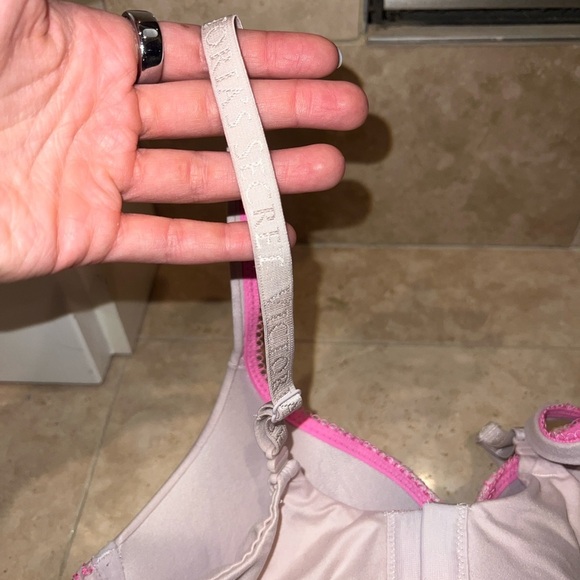 Victoria's Secret PINK Lace Detail Bow Push Up Bra Size 32 D - Picture 3 of 7